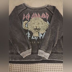 Recycled Karma Gray Def Leppard Leopard Graphic Sweatshirt